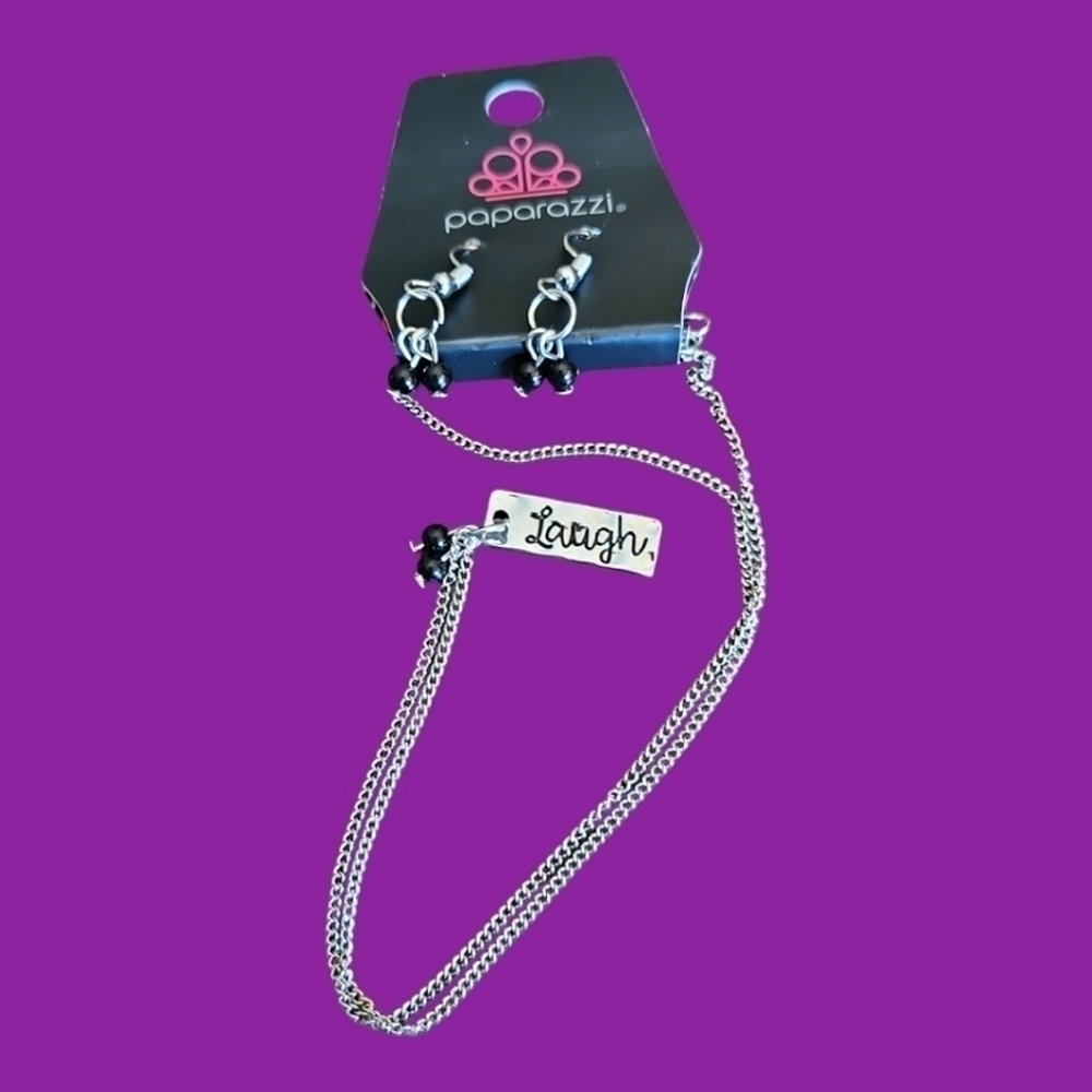 5/$25 PAPARAZZI Laugh Pendant Chain Necklace Earrings Set
